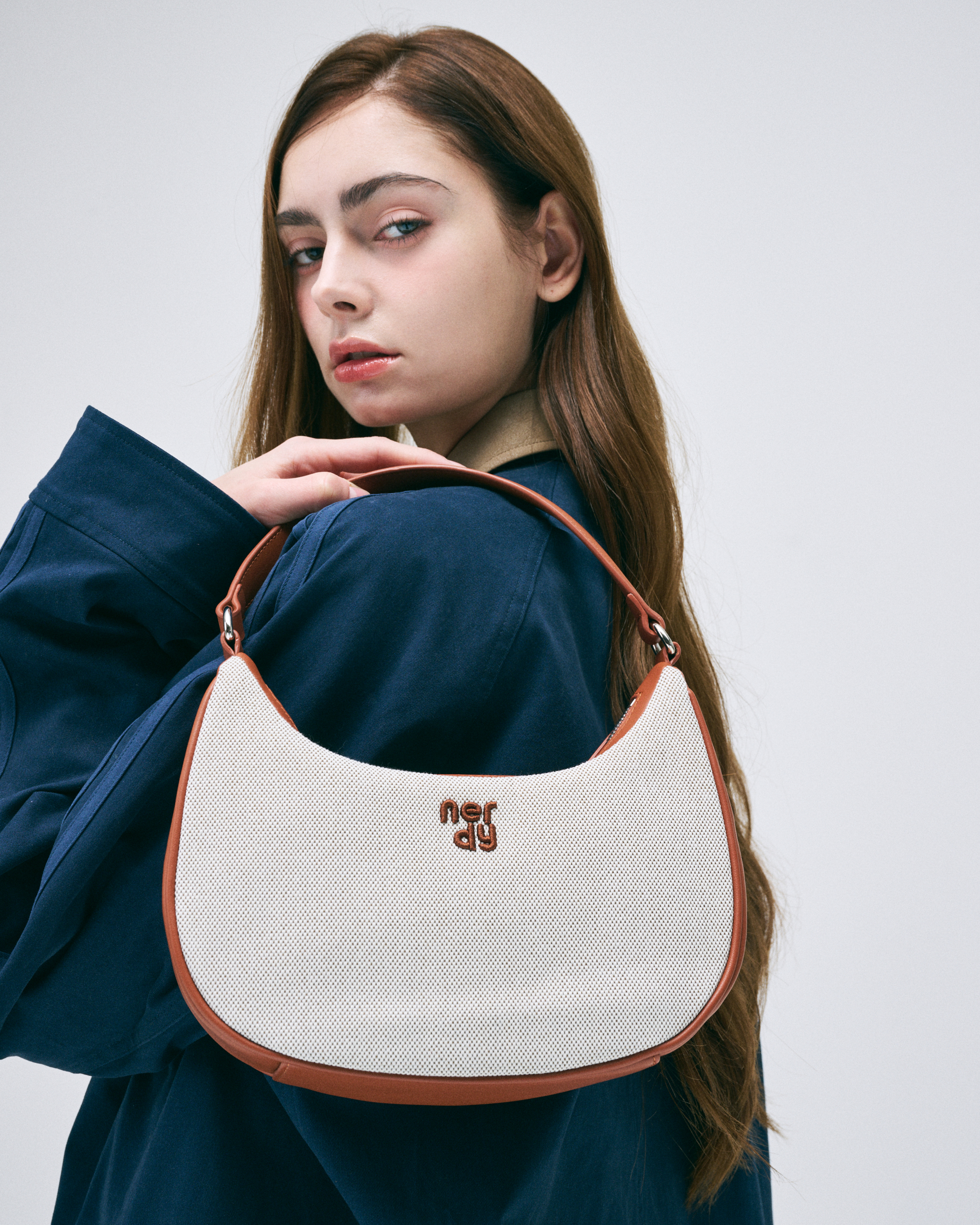 MUSINSA公式 | NDY Canvas two way hobo bag brown