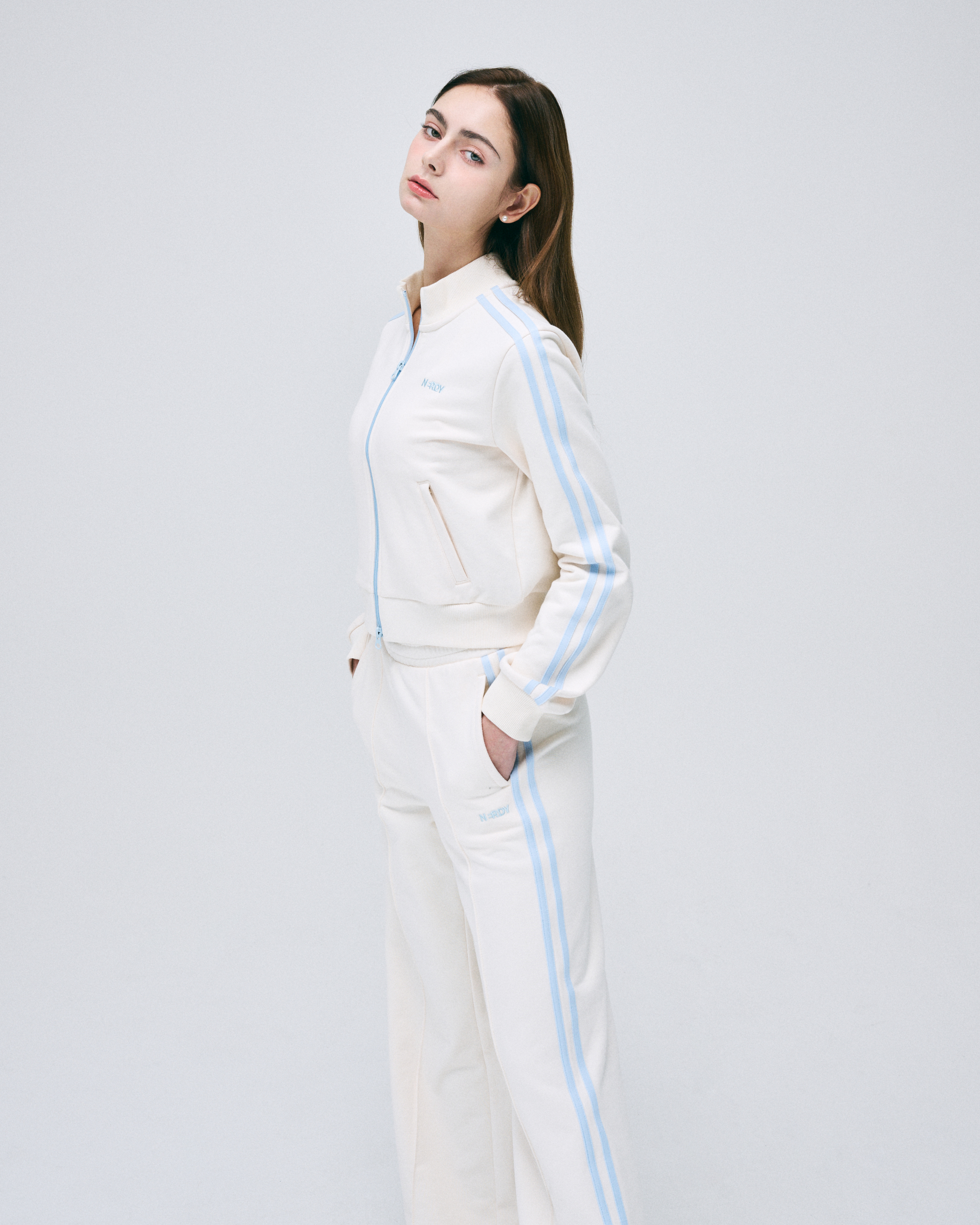 ☆NERDY☆ Women's NY Track Top 25SS Creammelon MUSINSA | NERDY Women's NY Track Top (25SS) (Cream/Melon)