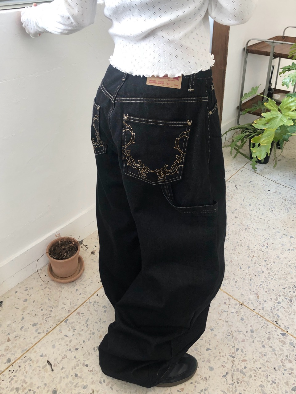 ウエスタンレタリングデニムパンツ | ファッション通販サイト NUGU