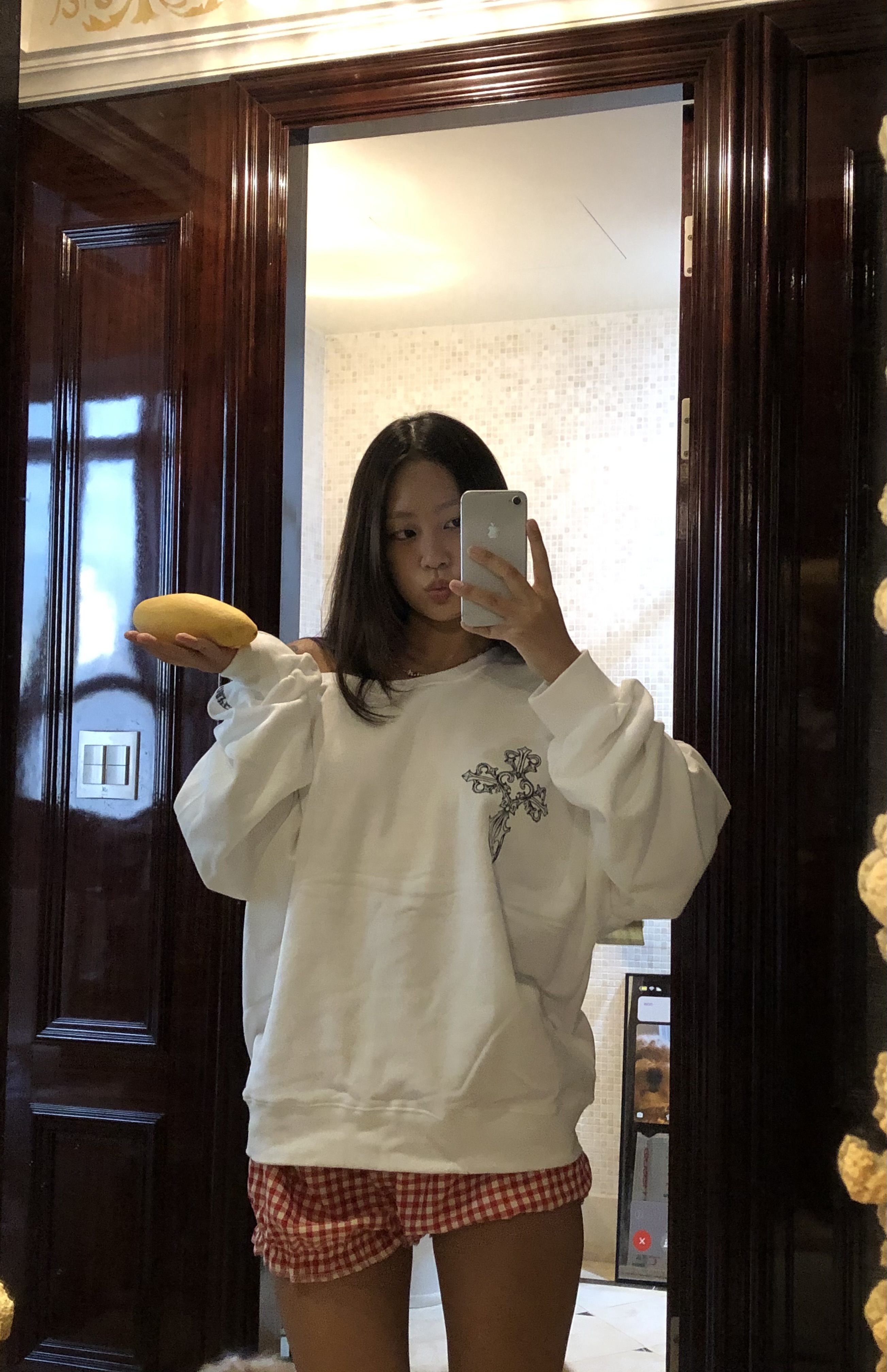 オフショルダー スウェット | ファッション通販サイト NUGU