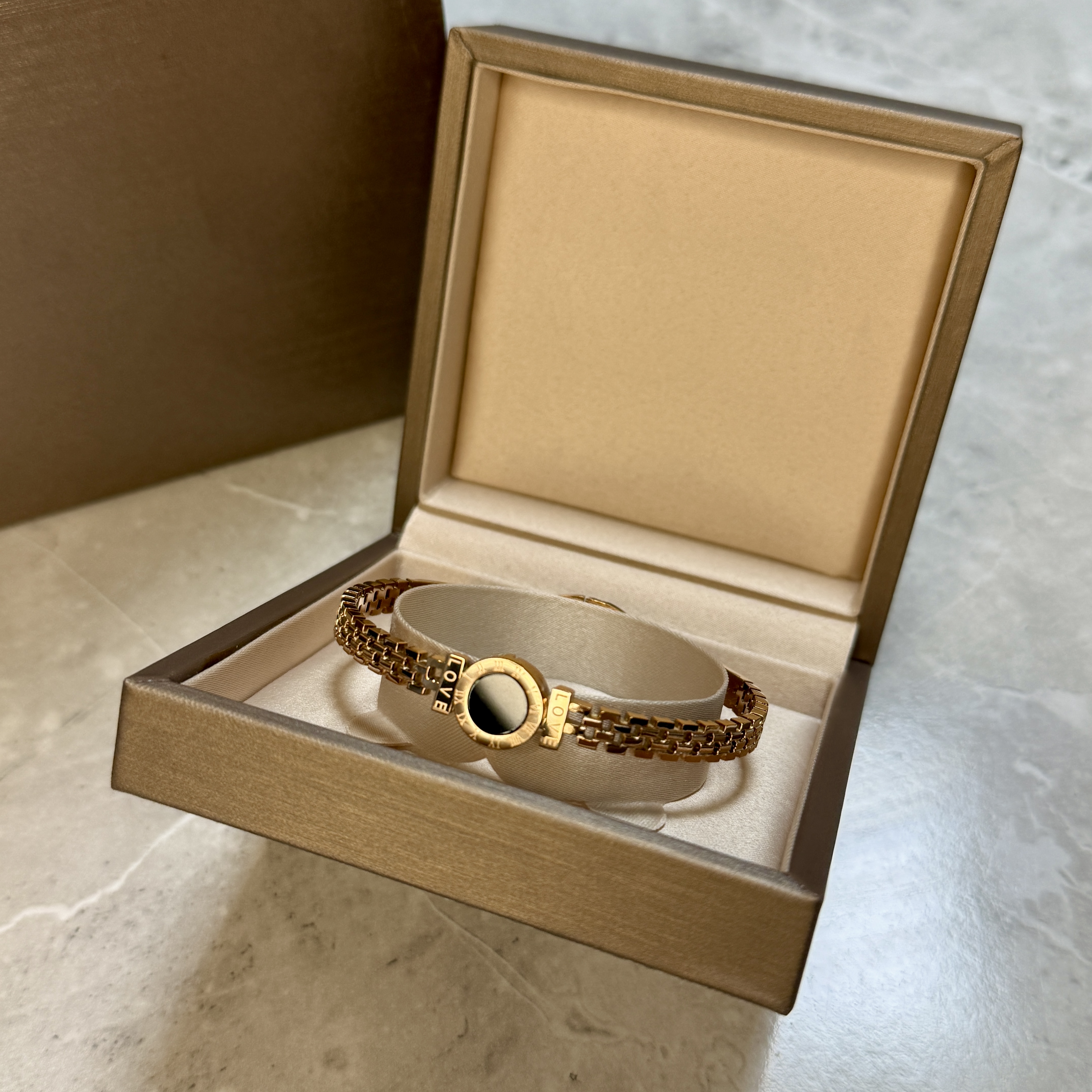 르리비앙 [고급코디] 코인 오닉스 체인 뱅글팔찌/써지컬스틸