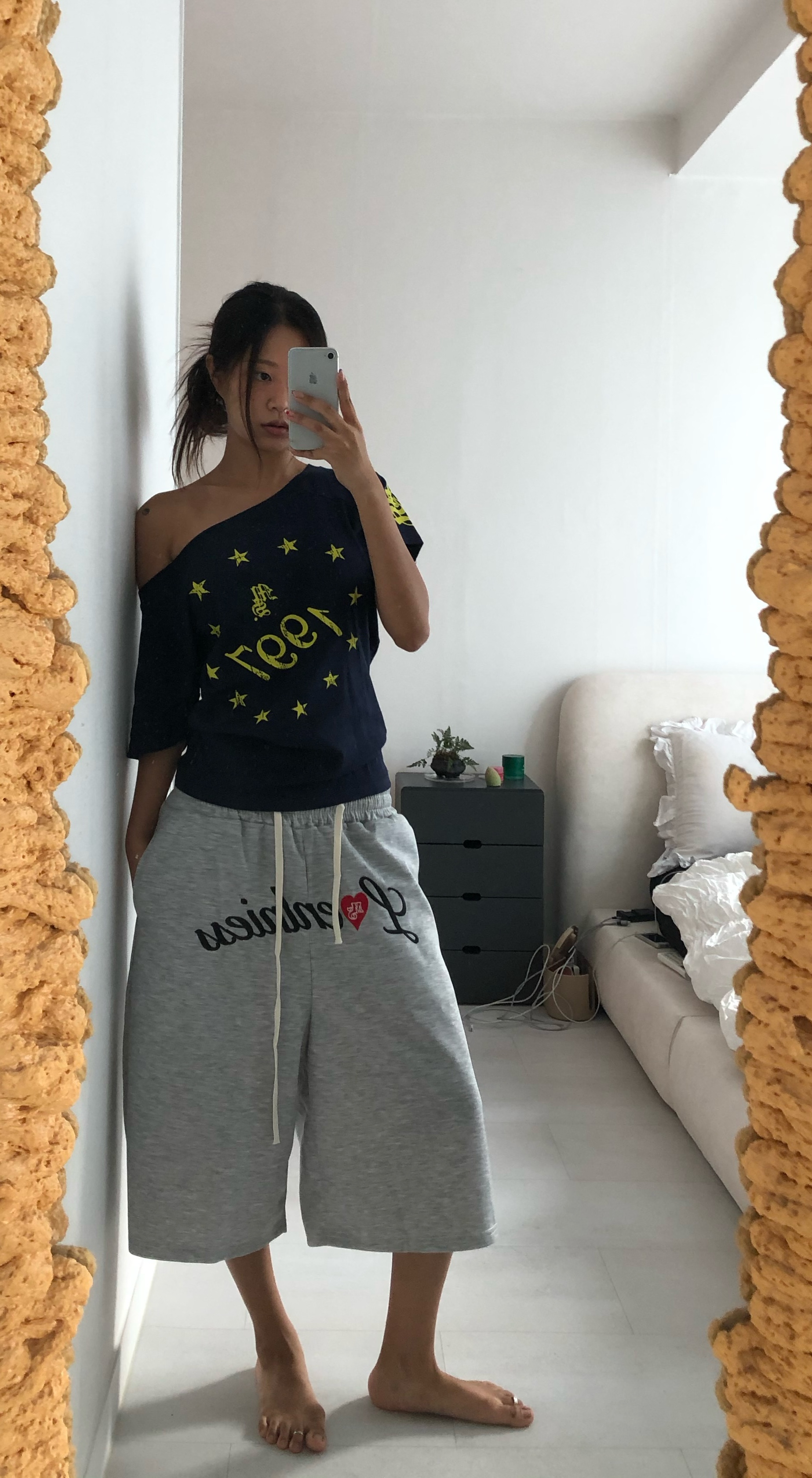 ナンバーオフショルダーTシャツ | ファッション通販サイト NUGU