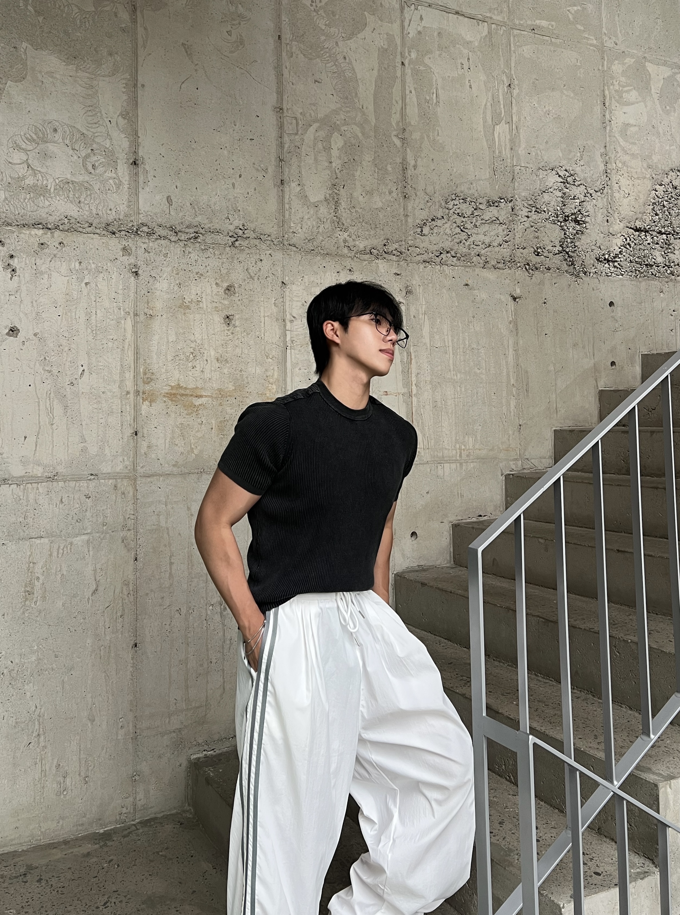 아스 배색 절개 피그먼트 워싱 반팔 (2color)