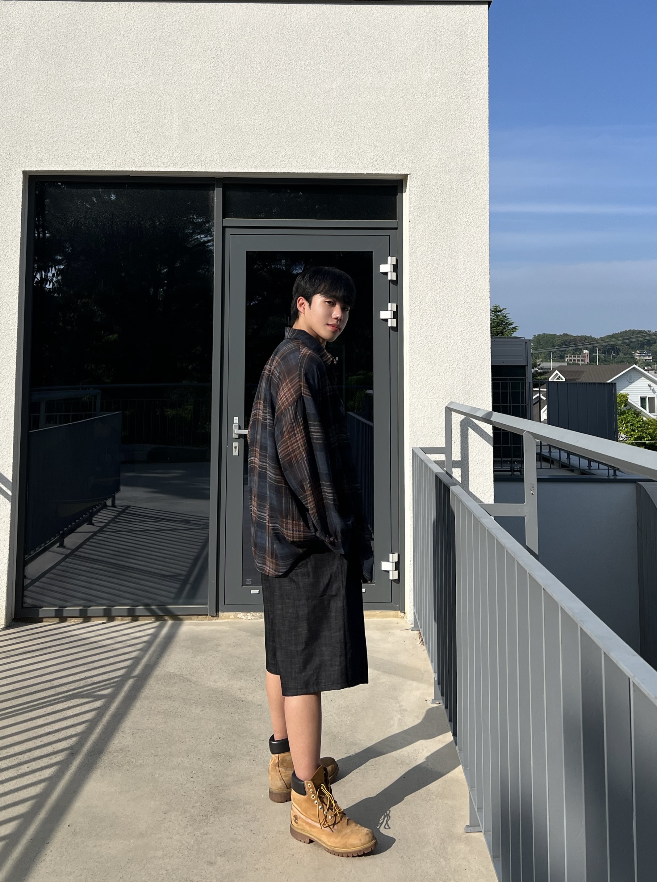 가벤 다크 무드 체크 린넨 셔츠 (2color)