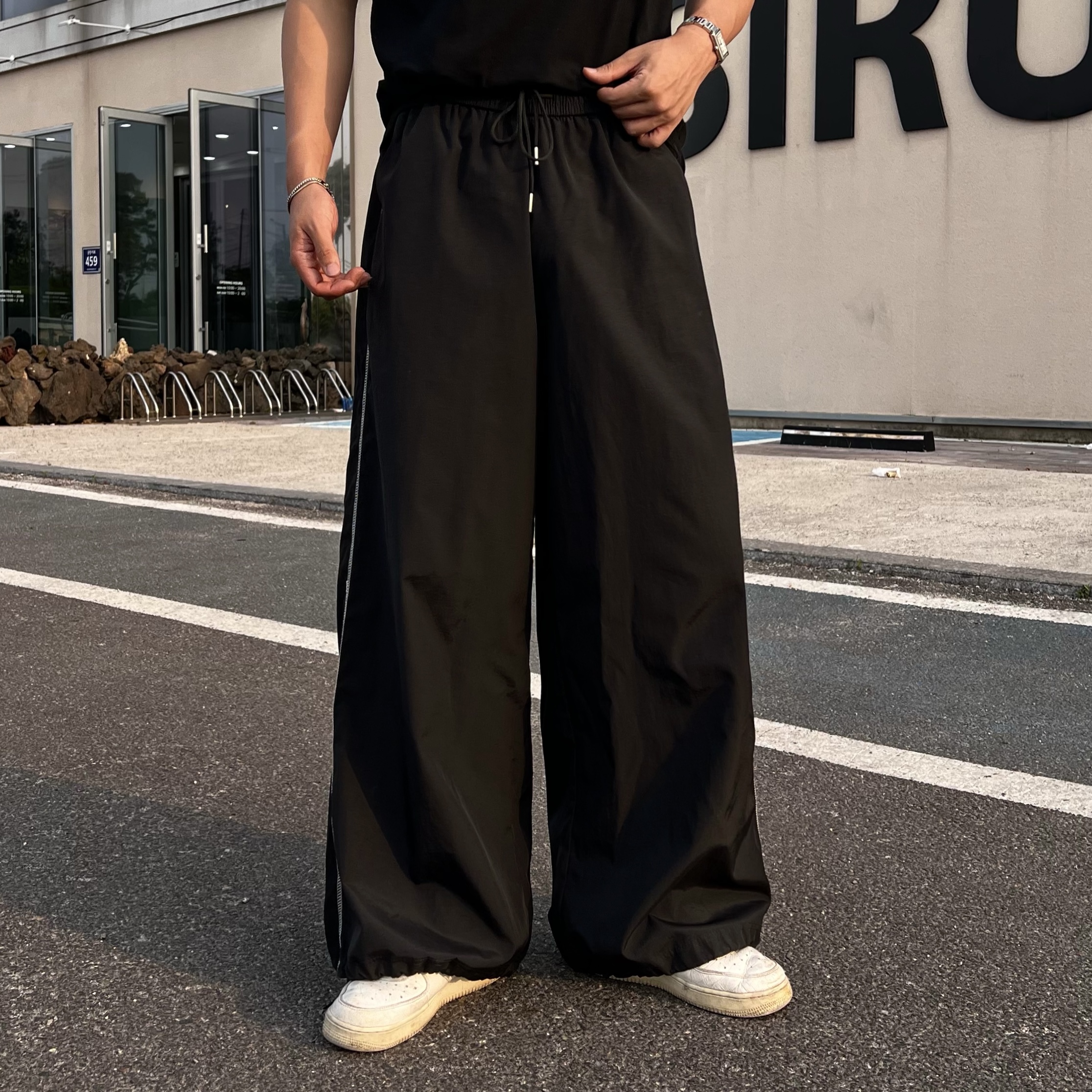원 스티치 라인 나일론 스트링 밴딩 팬츠 (1color)