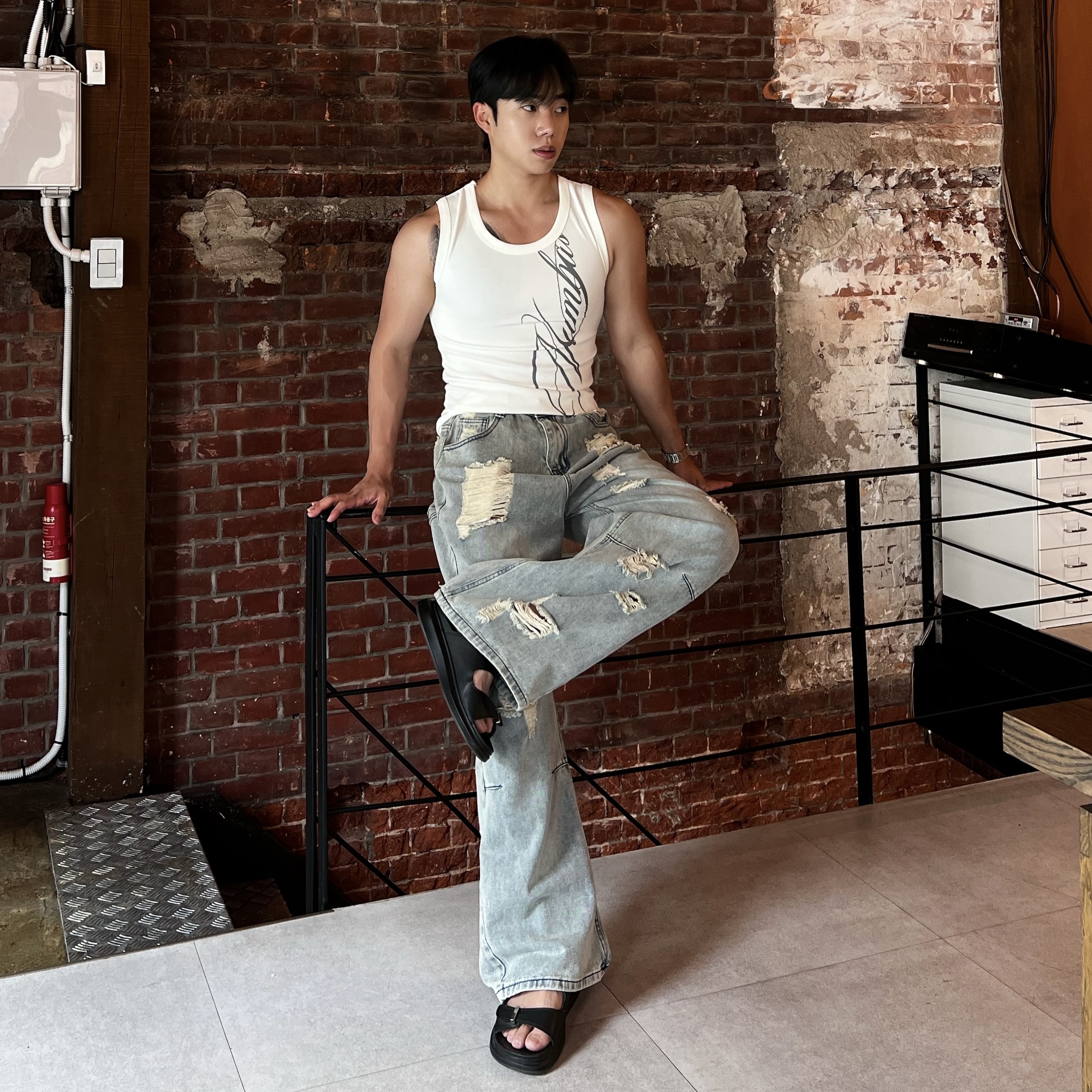 [1+1] 원 레터링 머슬 나시 (3color)