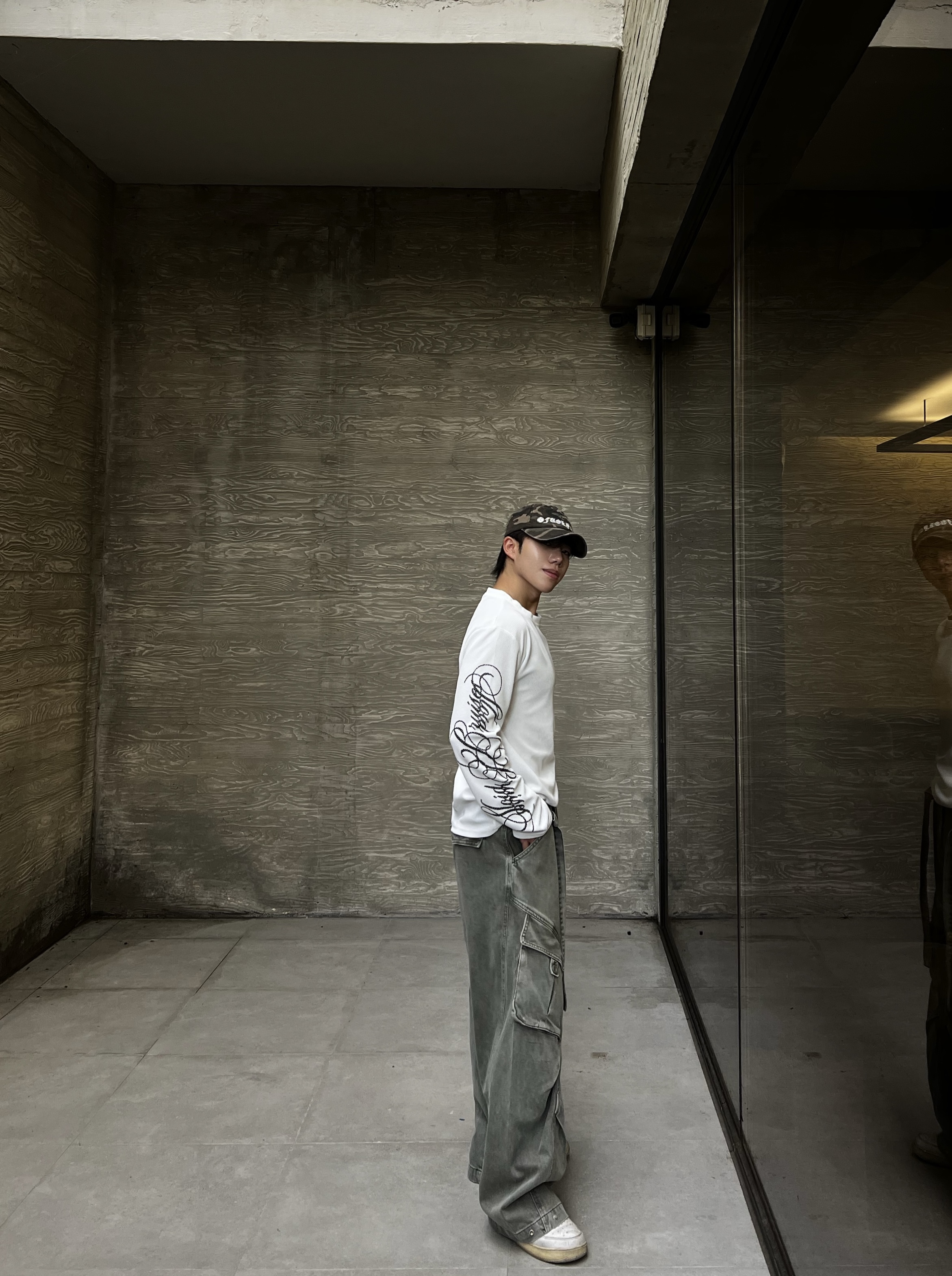 원 블랙라인 레터링 와플 긴팔 (1color)