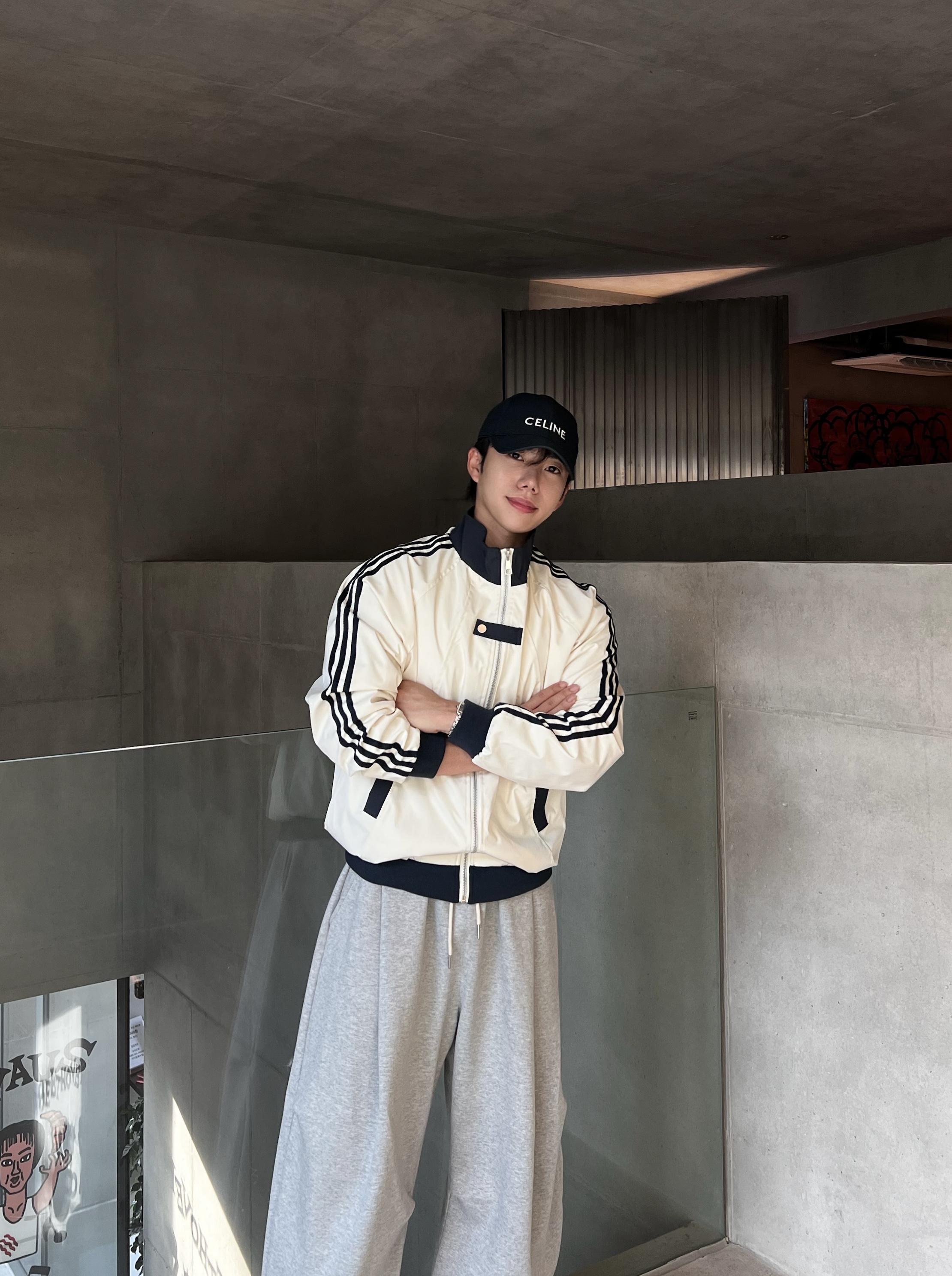 원 트랙 라인 배색 스냅 하이넥 절개 자켓 (2color)