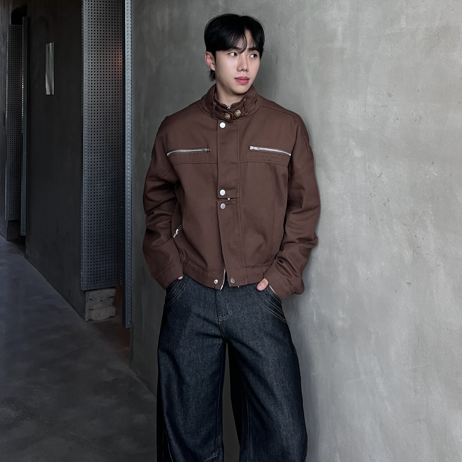 원 벨트 지퍼 포켓 바이커 크롭 스냅 자켓 (1color)