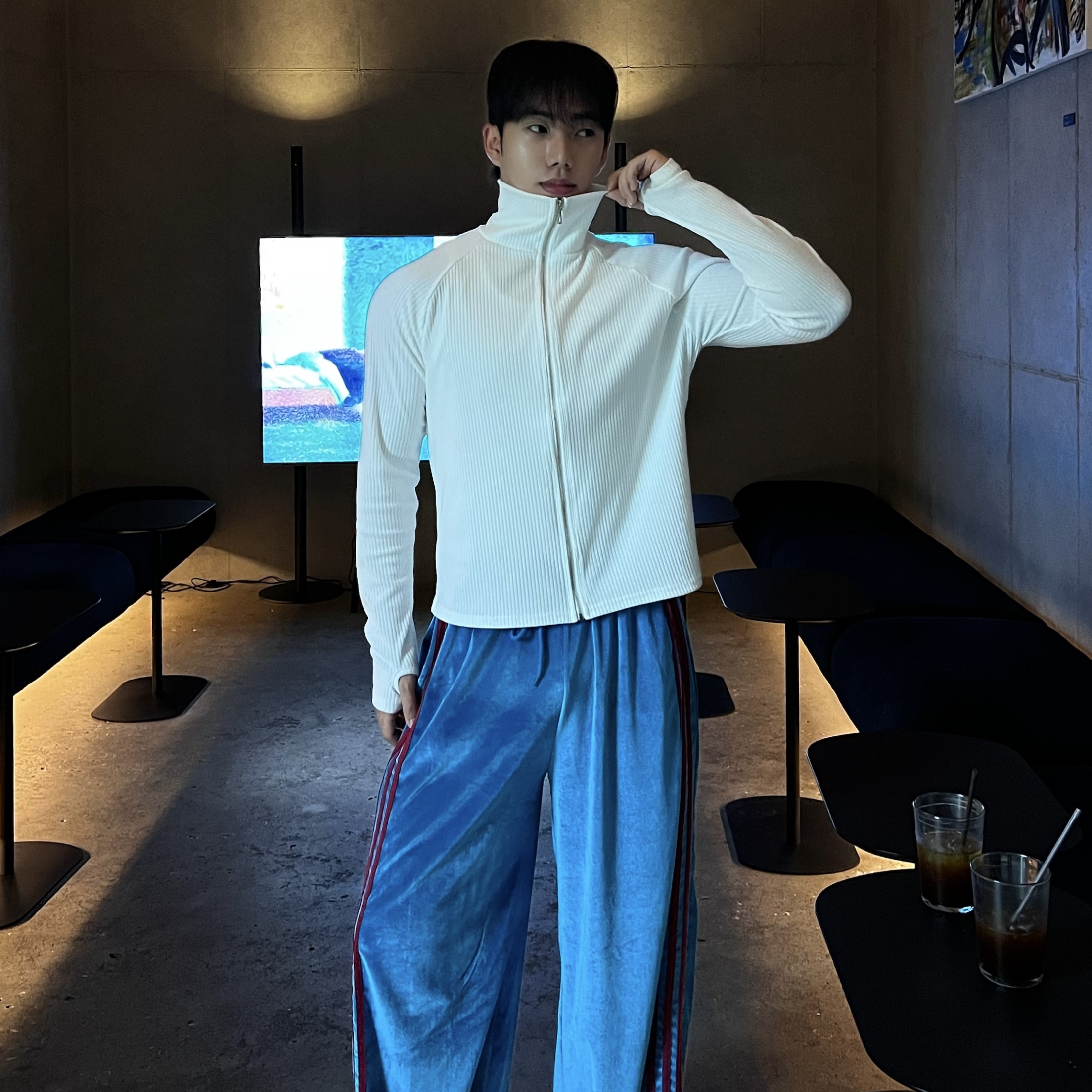 바렌 핑거 골지 크롭 하이넥 니트 집업 (3color)