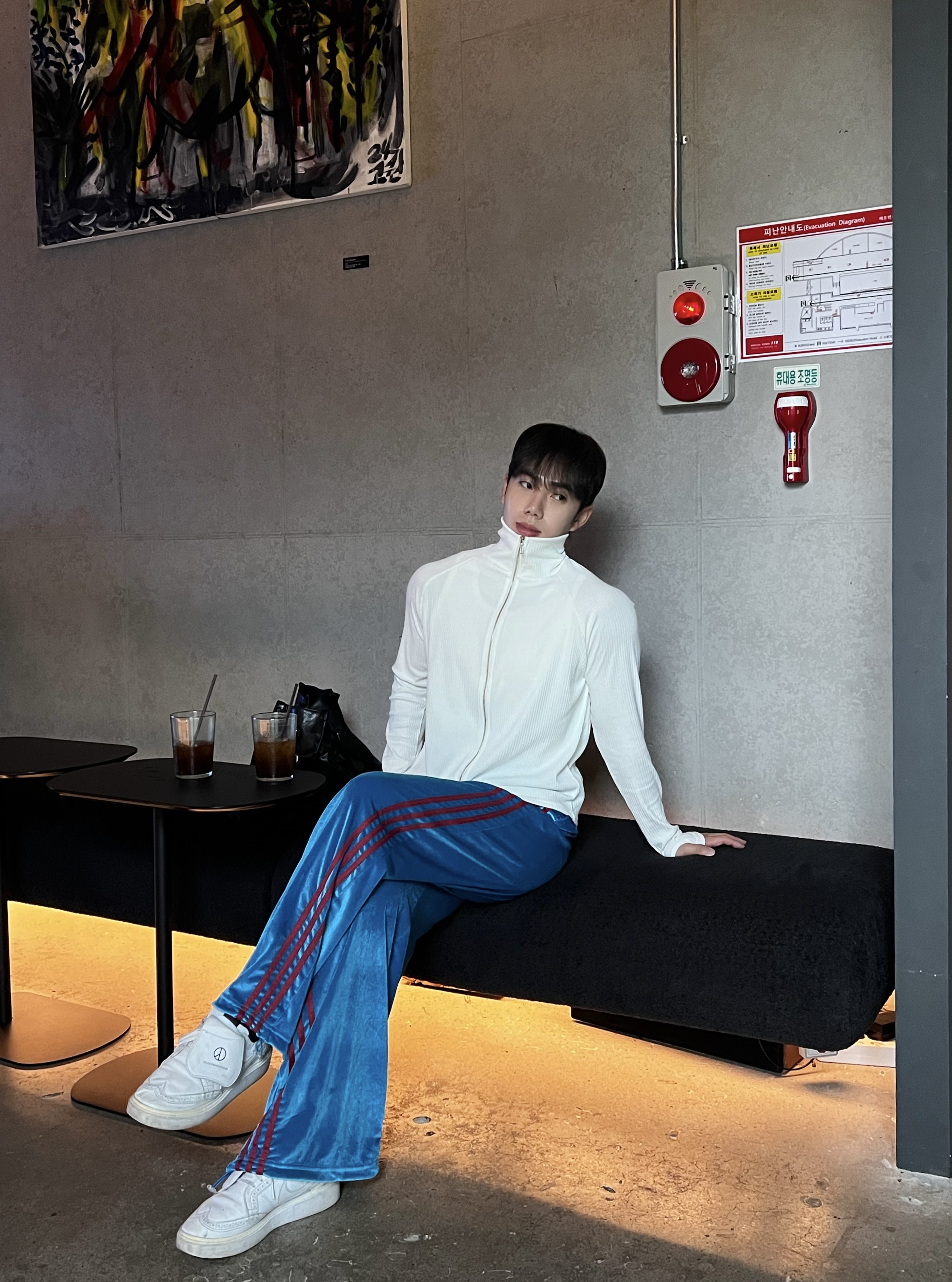 바렌 핑거 골지 크롭 하이넥 니트 집업 (3color)