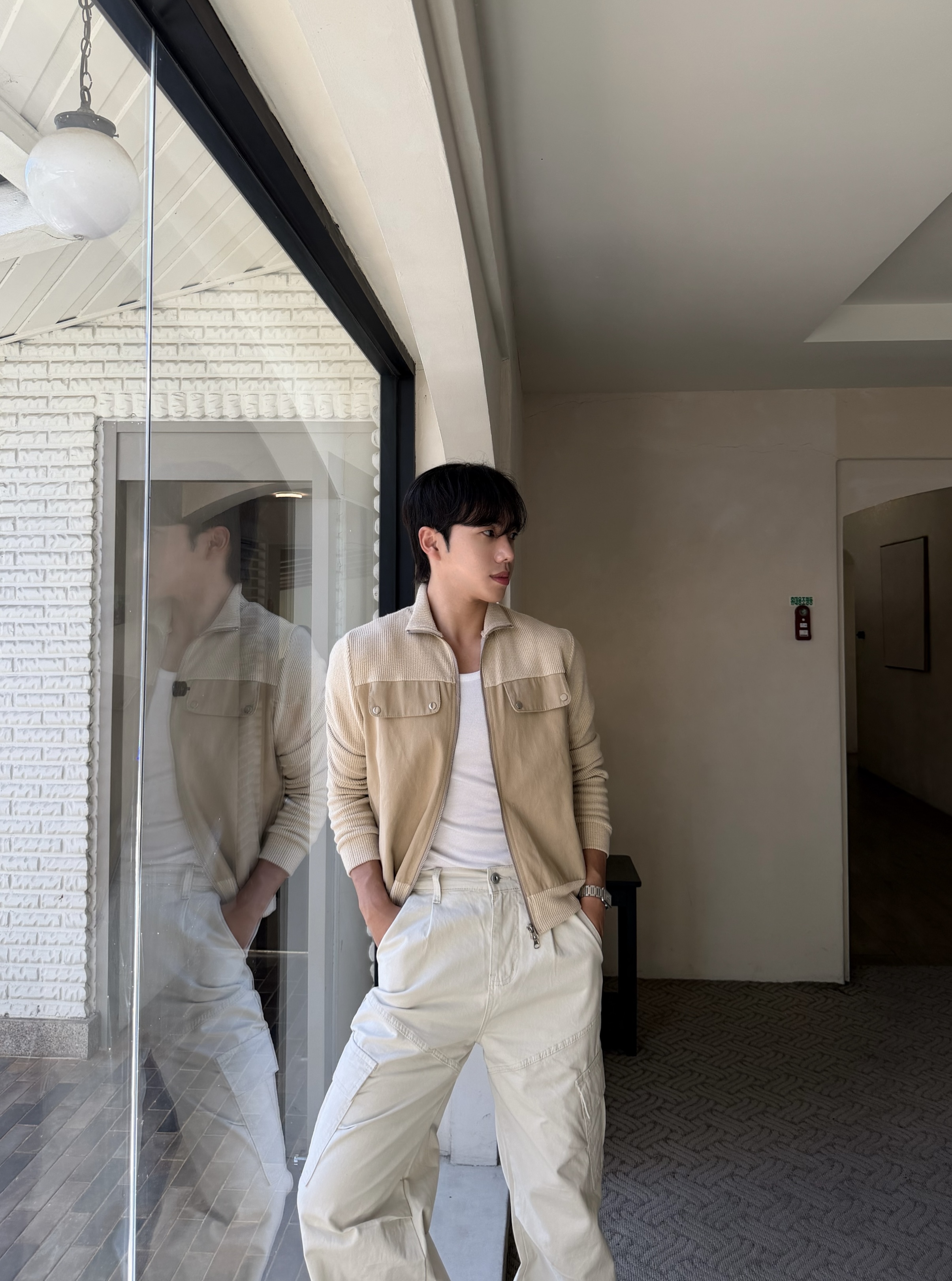 원 리벳 니트 배색 포켓 집업 크롭 자켓 (3color)