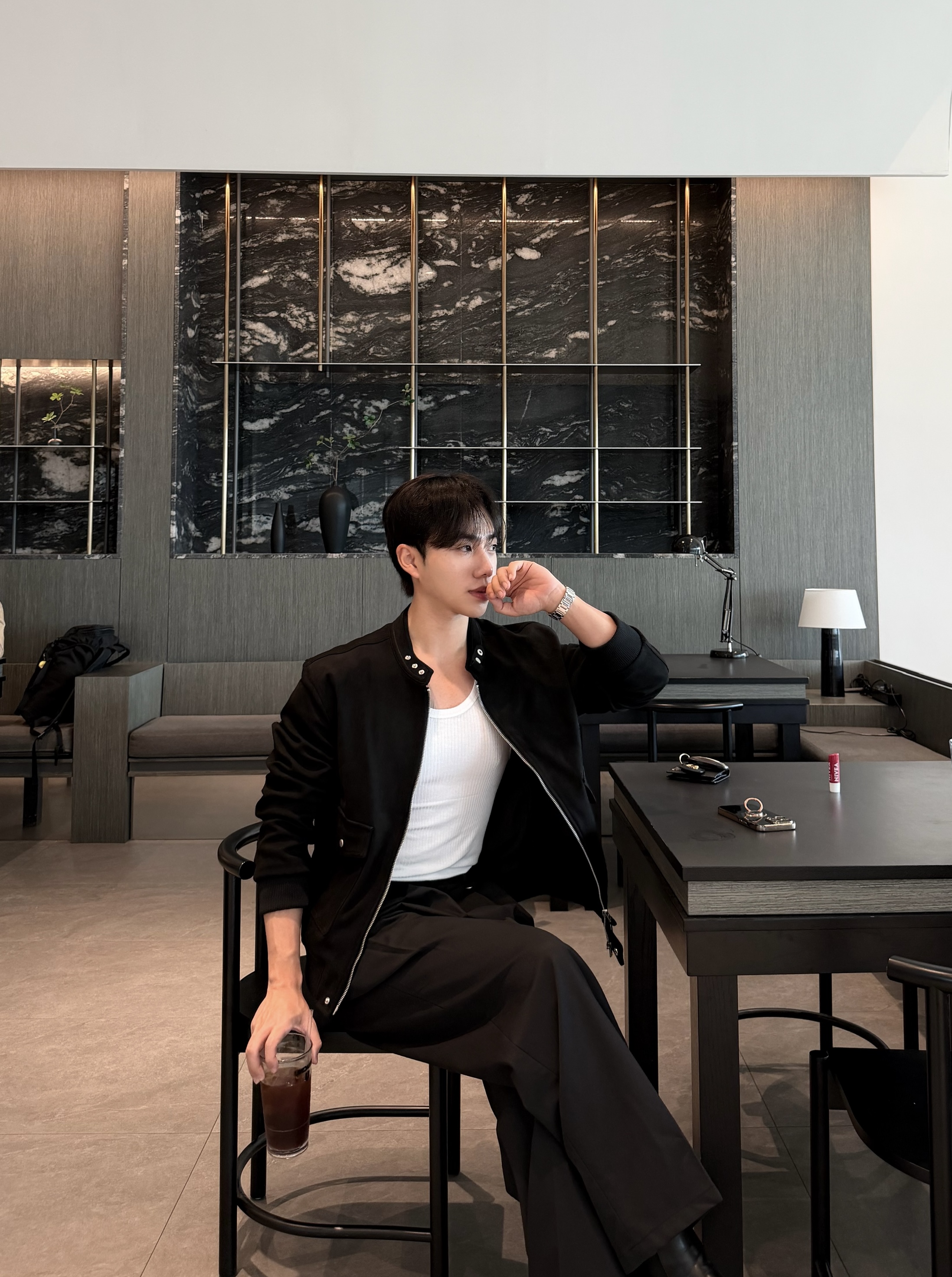 웨드 D링 뒷밴딩 투턱 슬랙스 (4color)